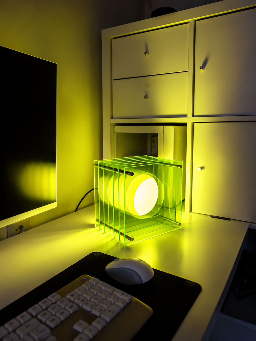 Vortex 3D tunnel acrylic desk lamp in Lime